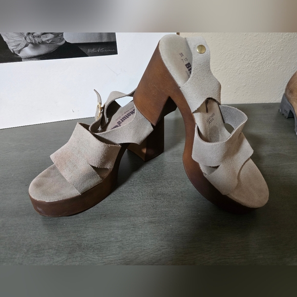 Size 7 1/2, Bionatural, brown - Picture 2 of 7